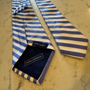 Daniel Cremieux Blue and White Striped Silk Tie